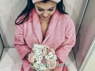 Annie_Astie