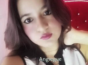 angiegue 1 grosse chatte poilue