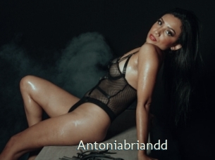 Antoniabriandd