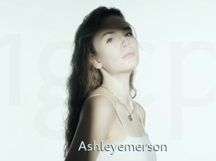 ashleyemerson 1 grosse chatte poilue