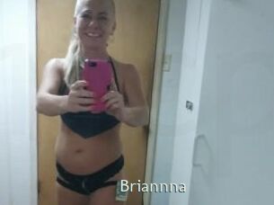 Briannna_ 1 grosse chatte poilue