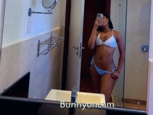 bunnyoncam 1 grosse chatte poilue