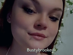 bustybrookeuk 1 grosse chatte poilue