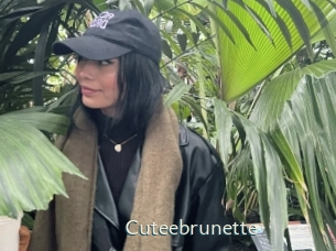 Cuteebrunette