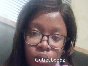 Cutieyboobz