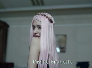 Divine_Brunette