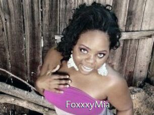FoxxxyMia