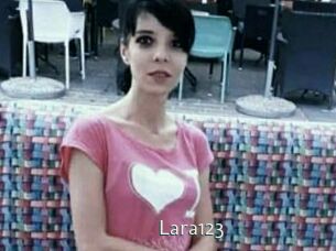Lara123 1 grosse chatte poilue