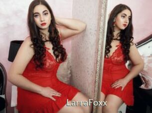 LarraFoxx