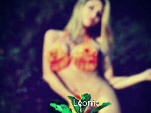 Leonie