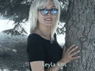 Leyla_kiss 1 grosse chatte poilue