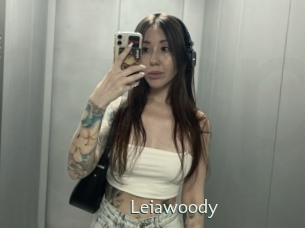 leiawoody 1 grosse chatte poilue