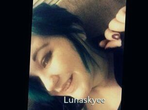 Lunaskyee