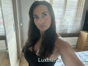 luxbianca 1 grosse chatte poilue
