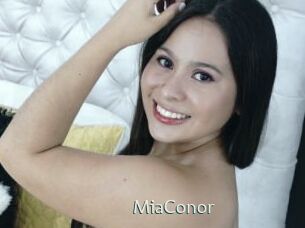 MiaConor 1 grosse chatte poilue