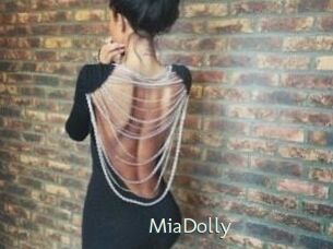 Mia_Dolly