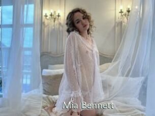 Mia_Bennett