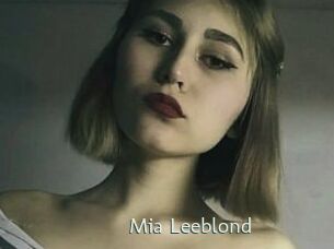 Mia_Leeblond