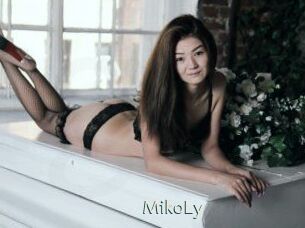 MikoLy 1 grosse chatte poilue