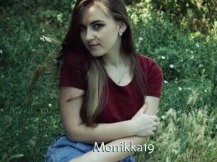 Monikka19 1 grosse chatte poilue