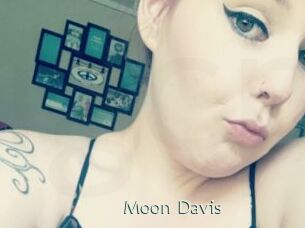 Moon_Davis