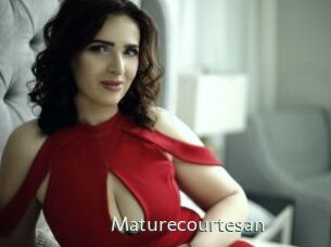 Maturecourtesan