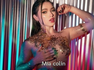 Mia_colin