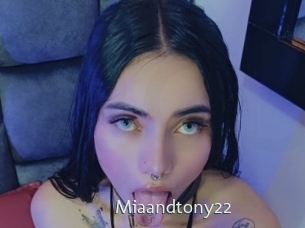 Miaandtony22