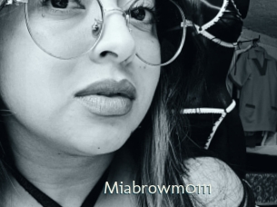 Miabrowm0111