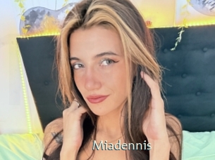 miadennis 1 grosse chatte poilue
