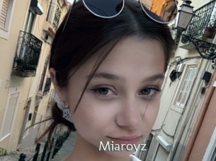 miaroyz 1 grosse chatte poilue