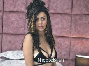 NicoleBran 1 grosse chatte poilue