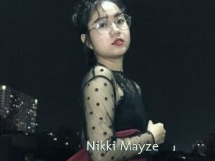 Nikki_Mayze