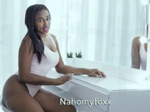 nahomyfoxx 1 grosse chatte poilue