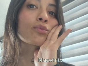 Niaawhite