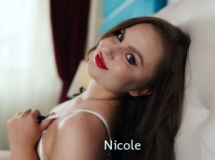 nicole 1 grosse chatte poilue