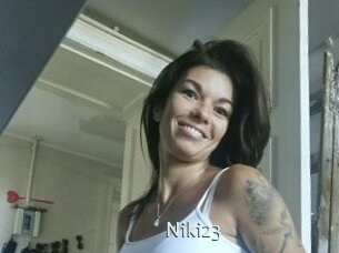 Niki23