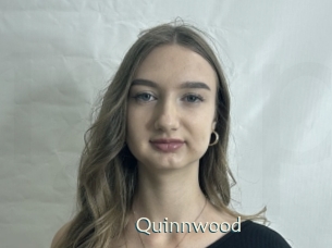 quinnwood 1 grosse chatte poilue