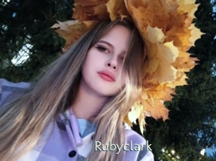 rubyclark 1 grosse chatte poilue