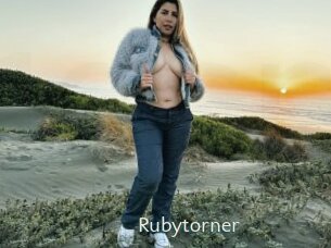 rubytorner 1 grosse chatte poilue