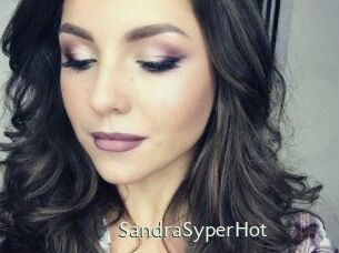 SandraSyperHot