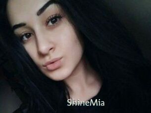 ShineMia