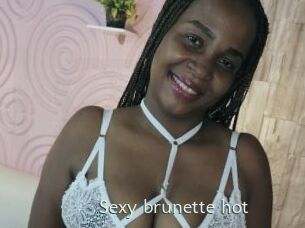 Sexy_brunette_hot
