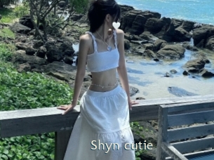 shyn_cutie 1 grosse chatte poilue