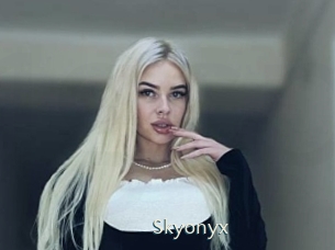 Skyonyx