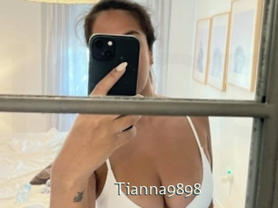 tianna9898 1 grosse chatte poilue