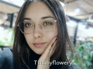 tiffanyflowery 1 grosse chatte poilue