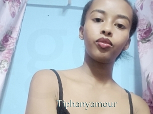 tiphanyamour 1 grosse chatte poilue