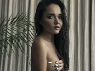 Tnia