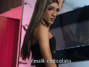 yessik_cioccolato 1 grosse chatte poilue